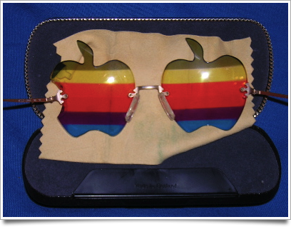 Apple Glasses 2.jpg