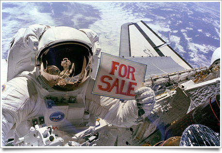 800px Satellites for Sale   gpn 2000 001036.jpg
